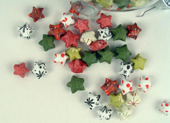 Paper Christmas Lucky Stars from The Crafty Sisters