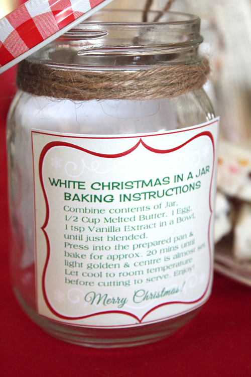 Homemade Gift: White Christmas in a Jar with a Free Printable label!