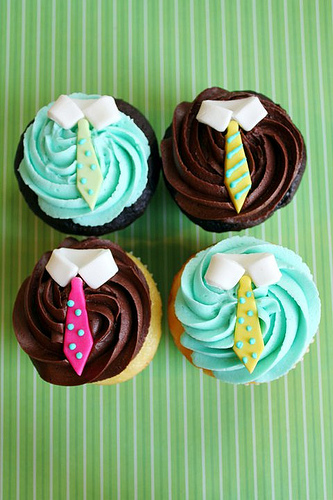 Cute & Sophistocated Shirt & Tie Cupcakes from Cupcakes Take the Cake